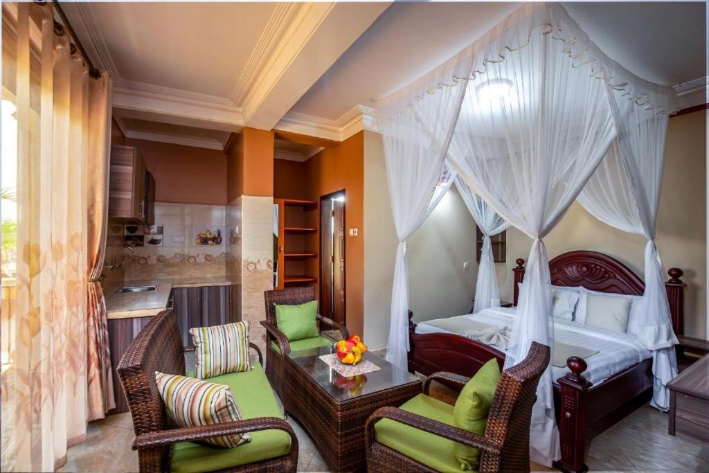 Keba Xpress Hotel - Entebbe Kültér fotó