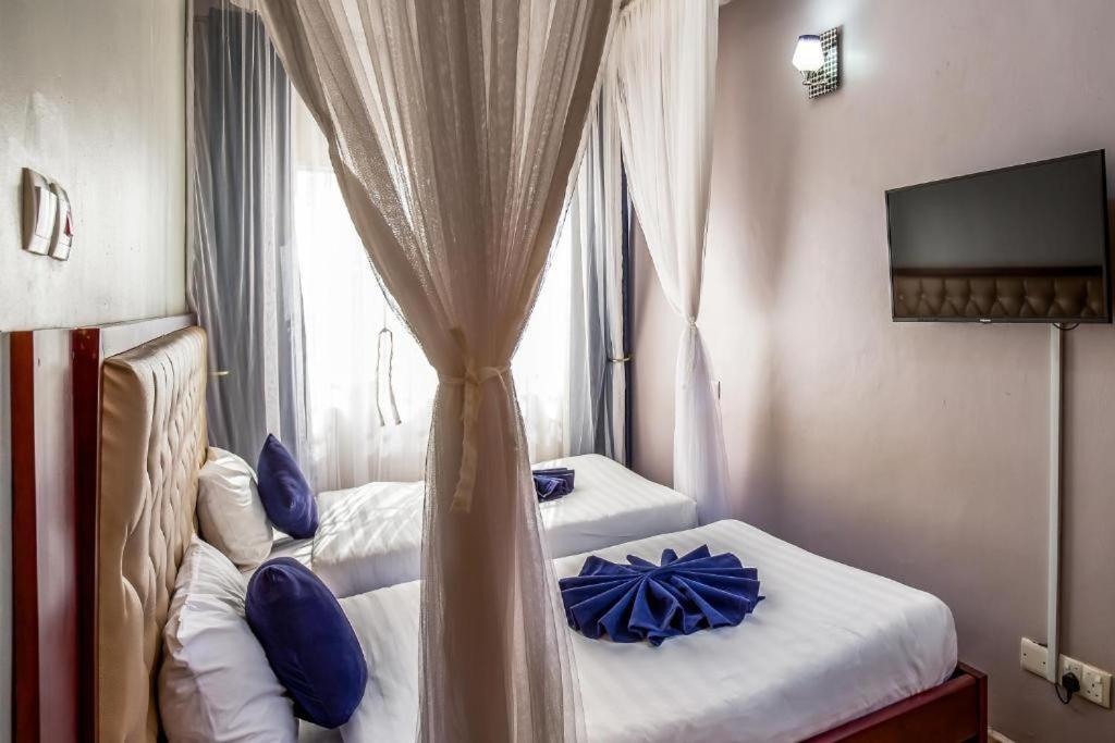 Keba Xpress Hotel - Entebbe Kültér fotó