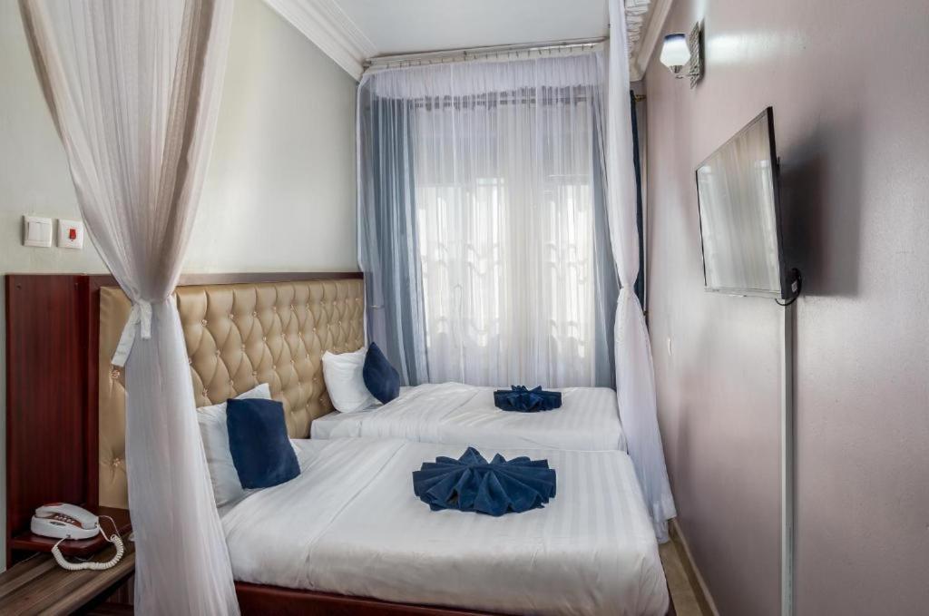 Keba Xpress Hotel - Entebbe Kültér fotó